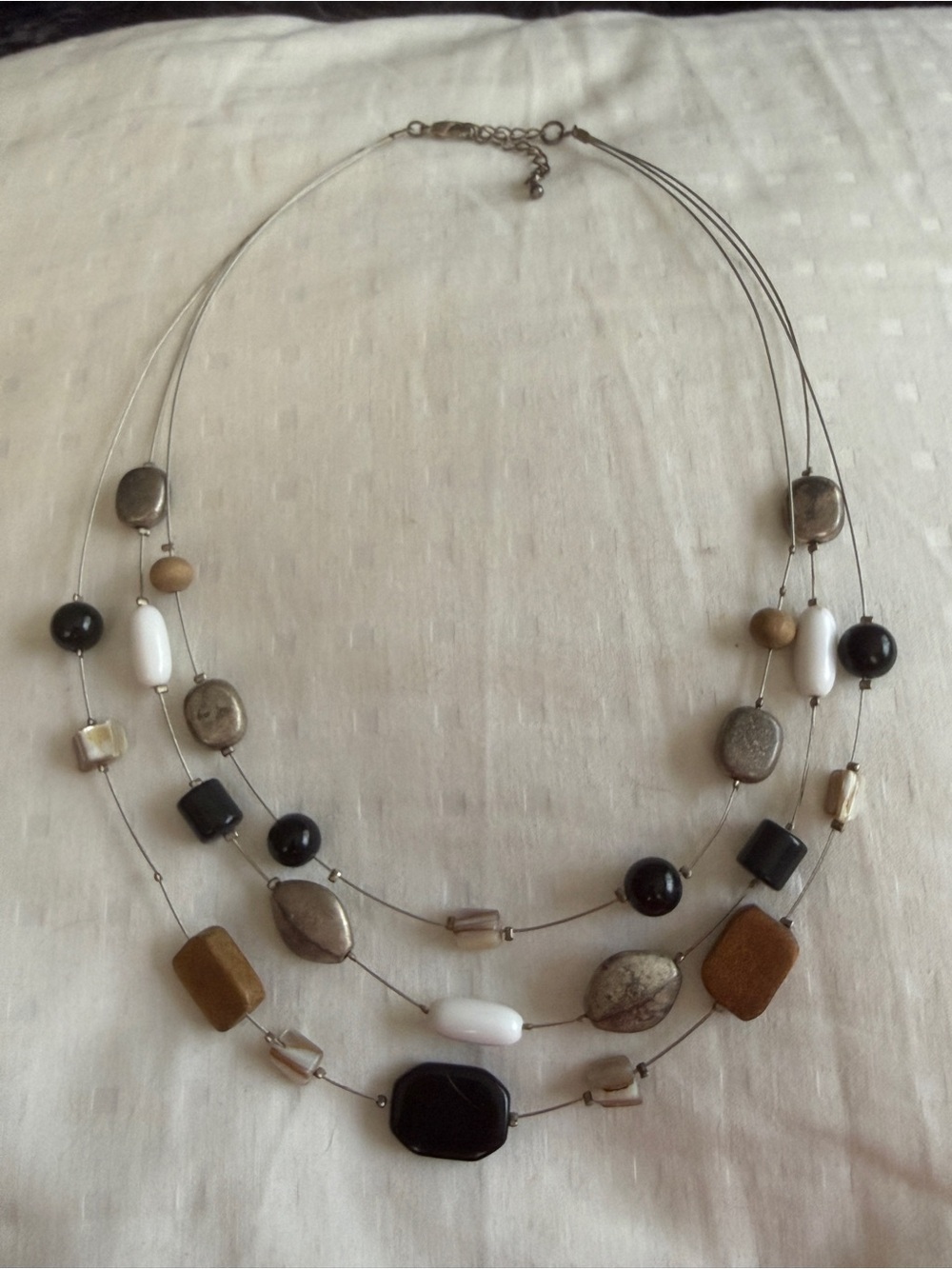 Multi-Strand Neutral Bead Necklace - Unbranded - Picture 2 of 4